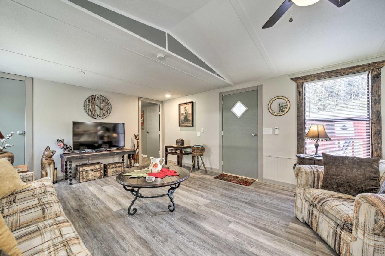 Smoky Mountain Vacation Rental With Hot Tub And Kayaks Whittier Esterno foto