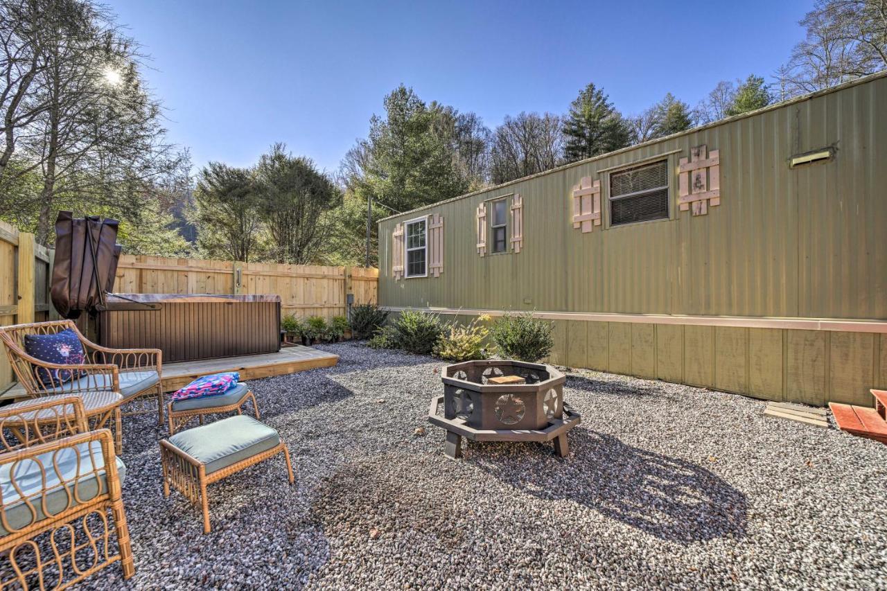 Smoky Mountain Vacation Rental With Hot Tub And Kayaks Whittier Esterno foto